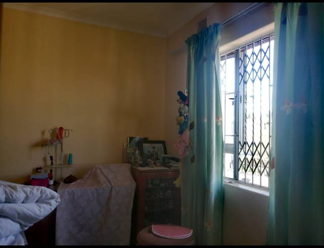 2 BEDROOM SIMPLEX FOR SALE IN ESCOMBE